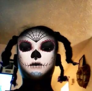 Meet your Posher, Dennis